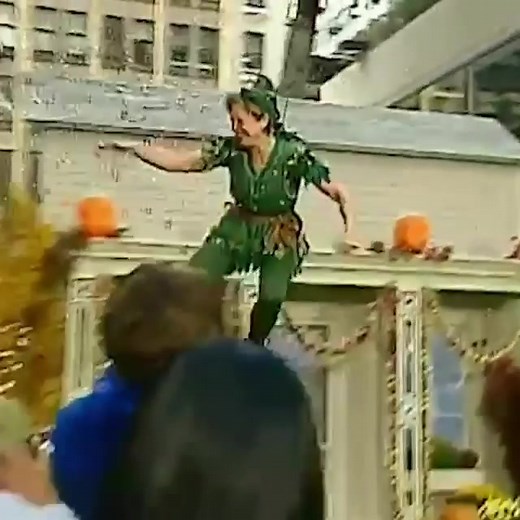 Happy #Halloween everyone! My Peter Pan costume in 1999 really doesn't get old 😉 What's your costume this year? Comment below and have a boo-tiful Halloween 🎃 👻 #happyhalloween #peterpan #imflying #october31