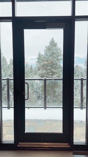 Imagine waking up to this view. 😍 #copperpointresortinvermere #invermerebc #snowview❄️⛄️ | Copper Point Resort