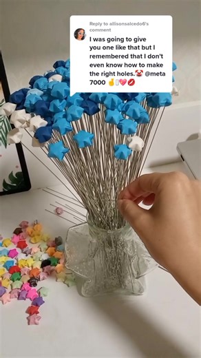Reply to @allisonsalcedo6 how to connect star with wire? #origamistars #paperstars #paperstrip #origamistarspaper #howtomakepaperstars #luckystarsstrip #paperstarsbouquet #origamipaperstars #paperstarsbouquetset #origami #craft #vivientbob #foryou #fypシ