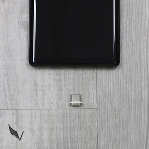 Meet the VOLTA 2.0: A Magnetic Cable that Works on All USB Devices 🙌 And comes with a Lifetime Warranty. You'll only buy it once, how cool’s that? (We were pretty sick of buying new cables too) ✅ Lifetime Warranty ✅ 30 Day Money Back Guarantee ✅ Snag-Safe (like MagSafe) ✅ (Super) Fast Charging ✅ Data-Transfer | VOLTA Charger