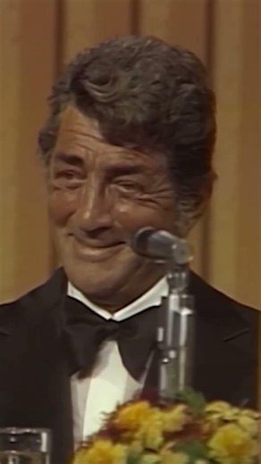 Betty White gets the dinner all the legends deserved! 🤯