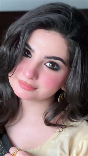 Saman Noor | Reposting because tutorial of this look is finally ready to be postedddd 🫡🖤🫶🏻 Ankhon mien lens hain mere favorite natural shade and style... | Instagram