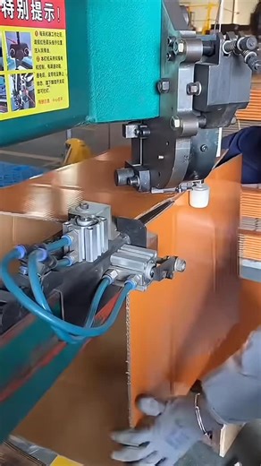 Panshi Packaging Machine on Instagram: "Manual box nailing machine Manual carton stapler is a hand-operated or manually wound carton sewing/staple/binding machine used to reinforce corrugated cartons. Given your experience in printing and carton manufacturing, this machine may be a good fit for your production line. #box #giftbox #papercrafts #packagingdesign #ship #open #automatic #bigsize #device #package #corrugated #electrical #furniture #boxes #corrugatedbox #shipping #openbox #folding #ove
