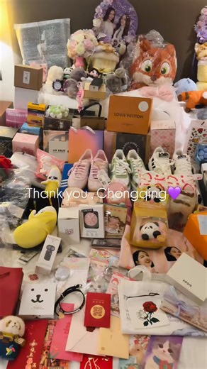 Thank you, Chongqing 💜💜 I love you chowder 🤍🤍 #TKphinyanech