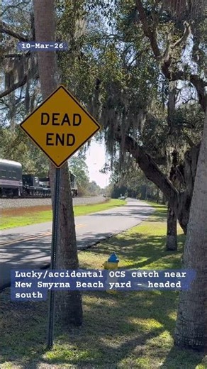 Florida East Coast OCS train. SB at New Smyrna Beach. #floridaeastcoast #gp40 #railroad #railway