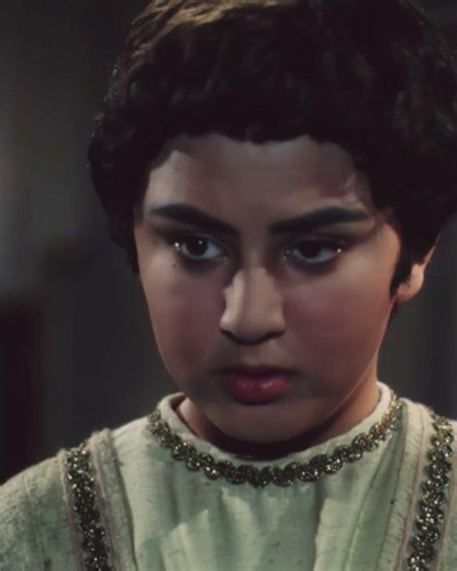 Zuleikha falls in love with Joseph at first sight