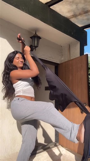 𝐌𝐚𝐥𝐚𝐢𝐤𝐚 | For everyone who asked how I made the top in my recent viral reel, here’s a tutorial just for you😉 Hope this helps. [diy top, diy, reuse,... | Instagram