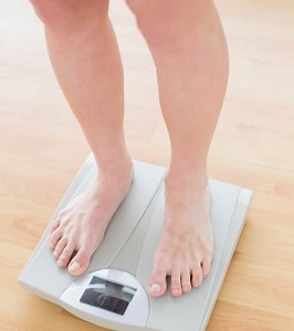 Weight Gain in First Trimester: How Much Is Normal And Risks