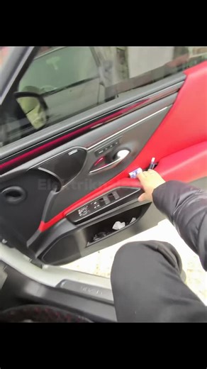 РАБОЧИЕ БУДНИ АВТОЭЛЕКТРИКА🏎️ | ВЛАДИВОСТОК on Instagram: "Позвонил клиент, говорит машина делает чик чик чик чик и не заводится . Приехал , понял что клинит стартер, позвонил механикам, они приехали, в итоге машина запустилась ✅"