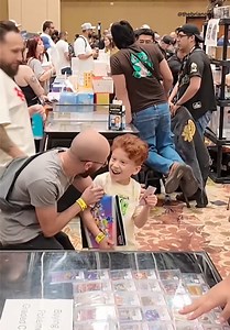 Pokemon Karten Story Messe Deutsch – emotionaler Moment festgehalten