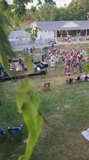So greatful to be in Southeast Missouri. Where community still matters. Where families still thrive. The Venue at Sawyer’s Landing thank you for building here. 🤝🏻❤️ | Liberty Fencing