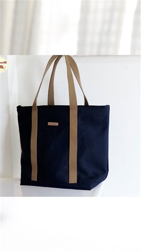 950K views · 24K reactions | DIY Zipper Tote Bag. #sewingforbeginner #diybags #bagtutorial #sewingprojects #fabricbags #totebag #zippertote | Ae PooiM | Facebook