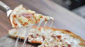 Top 7 Most Popular Pizza Toppings