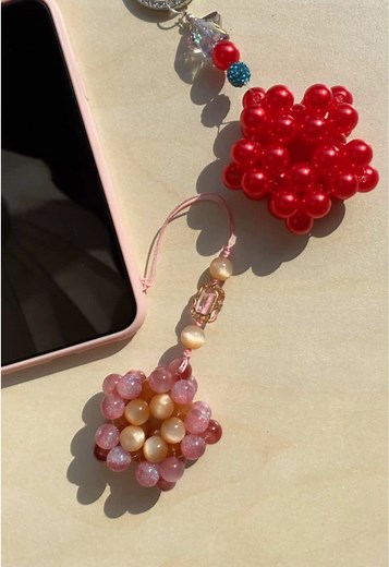 3D Star Beaded Tutorial: Create Stunning Phone Charms