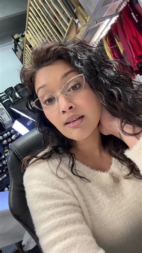 Life Without Phones in the Early 2000s