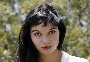 ELSA MARTINELLI il tributo con tante belle FOTO