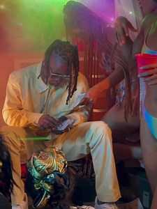 14K views · 993 reactions | My latest release ‘2000’ on YouTube https://youtu.be/p_QpQbVyiWQ | Laycon | Facebook