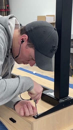 Easiest desk build ever when it came to the base haha. Threaded inserts to attach the Fezibo sit/stand frame, and that’s a wrap! #desksetup #woodworkcraft #woodworking #woodworkingcommunity