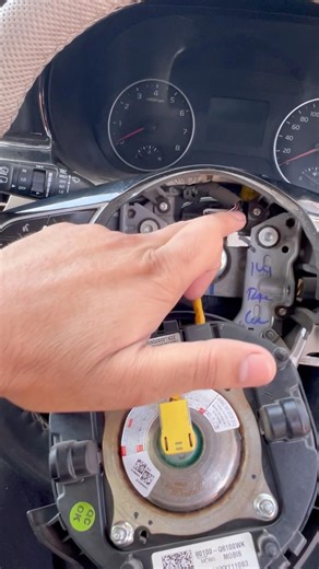 Kia seltos key note match ￼￼ staring open airbag open staring not match Pushbutton not working ￼