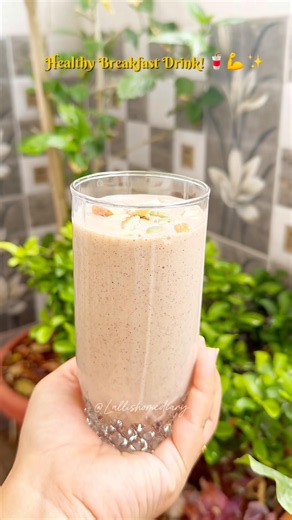 Healthy Breakfast Drink in 1 Minute! 🥤✨ | #Shorts #HealthyBreakfast #RagiSmoothie