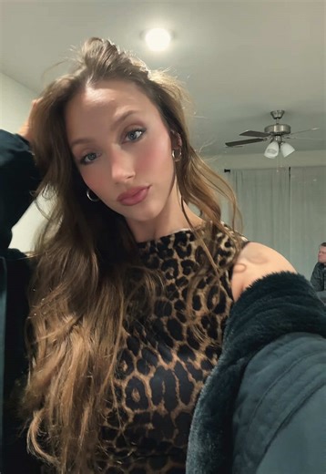 Snowstrippers Concert Outfit Ideas