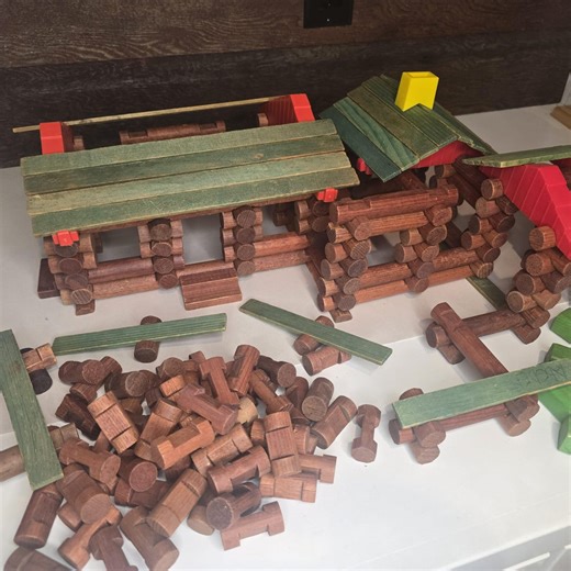 Vintage Lincoln Logs Building Set, Mixed Pieces (no Original Container) - Etsy