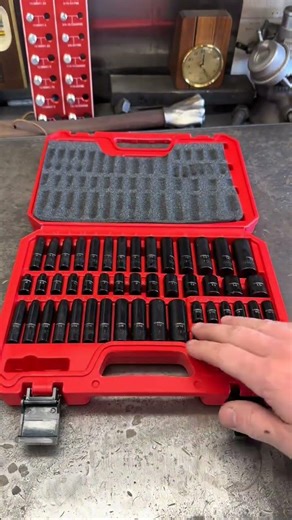 Must-Have Toolbox Essentials for Every Mechanic #ToolSet #MechanicLife