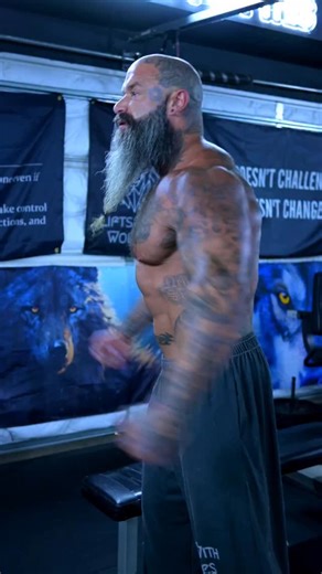 Download my app 📲 to train with me! Click the link in my bio! ↙️ @Lifts.with.wolves @Lifts.with.wolves @Lifts.with.wolves Available in the App Store and Google Play Store! ✅ 18 different programs, for different goals, different fitness levels, and different schedules. ✅ Over 400 different exercises! Programs include: - Bodybuilding - Pure Strength - Power Building - Full Body Physique - Free Weights Only - Body Part Split - Upper Body - Lower Body Split - Big Booty Program - New to the Gym - Bo