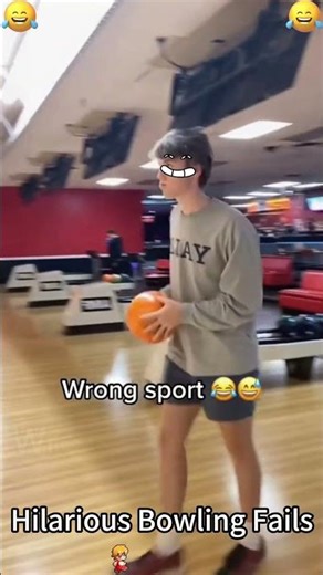 The worst bowler ever 😩 #Fail #bowling