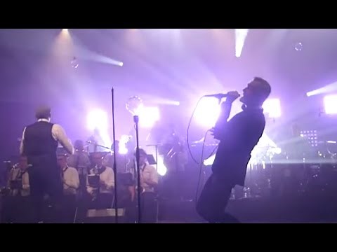 Electro Deluxe Big Band ft. C2C - Happy (Live Olympia)