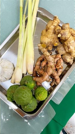 พาชมส่วนประกอบลูกประคบ สูตรแพทย์แผนไทยประยุกต์ศิริราช