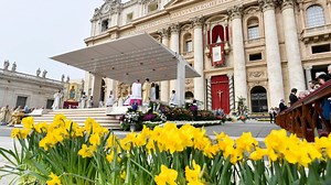 Pope Francis presides at Mass on Easter Sunday - Vatican News