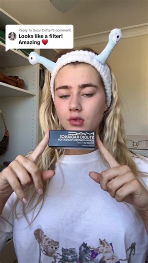 MAC Studio Radiance Foundation Review: Hydration & Glow