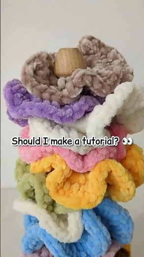 Crochet scrunchies — easy and quick crochet project #crochetscrunchies #crochethairaccessories