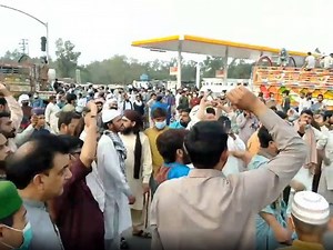 TLP activists storm police station in Lahore