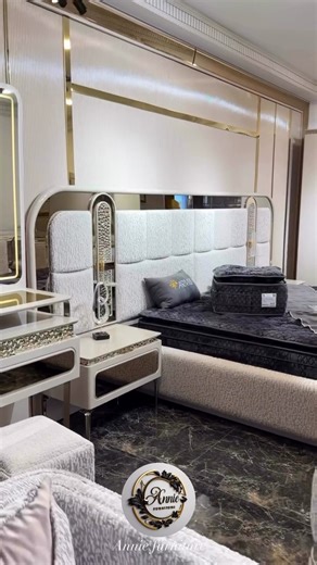 Luxury Modern Bed Set for Elegant Bedrooms