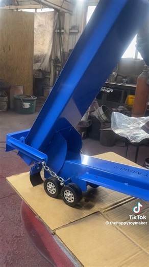 Add an End Dump Trailer to Your Semi Truck Collection! 🚛 Don’t miss out—get your orders in NOW before the Christmas rush hits! 🎁 Shipping rates will be increasing soon, so act fast to lock in current prices. You’ve still got time to place your order and pick it up in Amarillo, TX during the WRCA, November 13–16 www.thehappytoymaker.com | The Happy Toy Maker