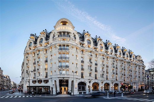 This Historic Palace Hotel in Paris Has an Indoor Pool and Suites With Panoramic Eiffel Tower Views—Here's What It's Like to Stay