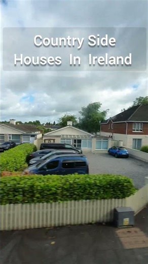 Irelandలో Country Side Houses ఎలా ఉంటాయో తెలుసా? #short #viral #trending #countryside #countryliving