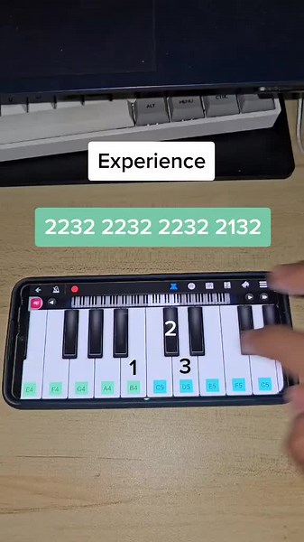 Learn to Play Ludovico Einaudi on Piano - Mobile Tutorial