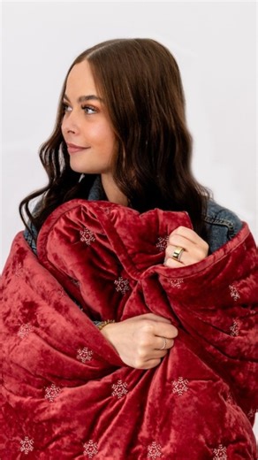 beddy’s®️ (bed•ease) on Instagram: "We are SO excited about this launch, we couldn’t help sharing some sneak peeks of the new treasures coming with the 2025 Gift Collection! Mark your calendars for 10/14, we PROMISE you’re going to love it! 🎁✨ . . . . #beddys #zipperbedding #zipyourbed #masterbedroom #kidsbedding #bedding #gifts #homedesign #explore #viral #lifehack"