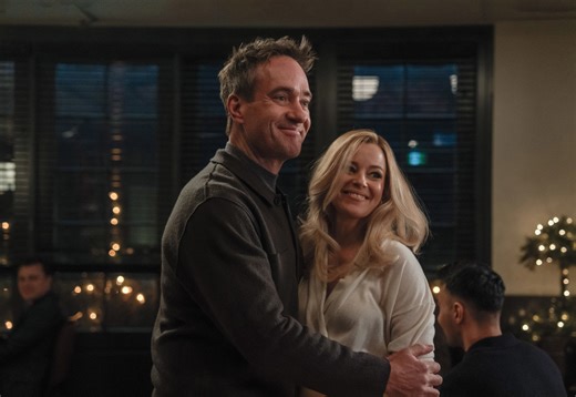 Explore 'The Miniature Wife': Elizabeth Banks and Matthew Macfadyen star in new Peacock series