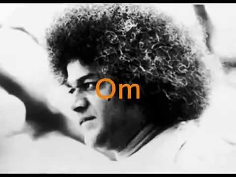 Sathya Sai Baba chanting the Gayatri Mantra.mp4