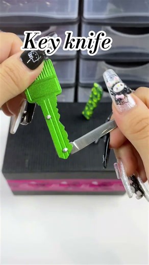 User Manual 🥰🥰 #usa #asmr #selfdefense #shorts #diy #fyp #safety #keychain #bts #gift #packing