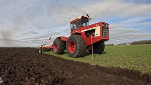 176K views · 3.2K reactions | International 4366 Plowing | Farmall51 | Facebook