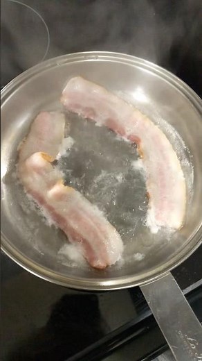 How to boil bacon in water