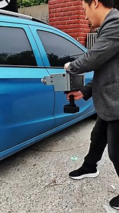 This handheld dot peen tool vibrates at crazy speed ! #VINMarking #MetalEngraving #fblifestyle | La Ogunquit Studio