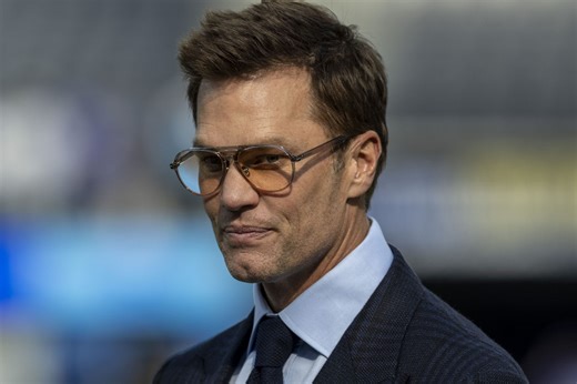 Tom Brady reveals receiving offer to unretire for second time after Super Bowl run with Buccaneers