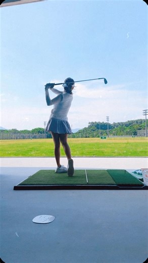 88 reactions | I’ve been golfing. ⛳️ Testing my yardages at @agasaishagolfrange with @trackmangolf technology and turns out my glutes workouts  with @ogp.hk have been working out great and gave me an extra 5 yards carry at least for my irons﫶 pretty pleased with my iron yardages in relevance to my size  (Surprisingly 10yards carry extra on my wedges‍♀️) | Stephanie Ho 何雁詩 | Facebook