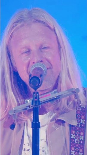 More Than Fine live from The Wiltern with Veeps! #switchfoot #livemusic !